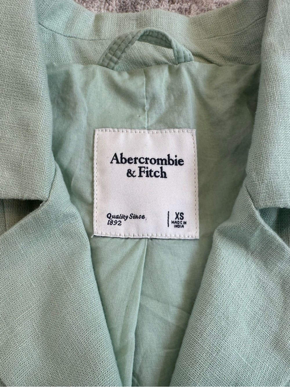 Abercrombie & Fitch NWOT Sage Mint Green Cotton Linen Blend Cropped Blazer (XS) - Picture 5 of 6